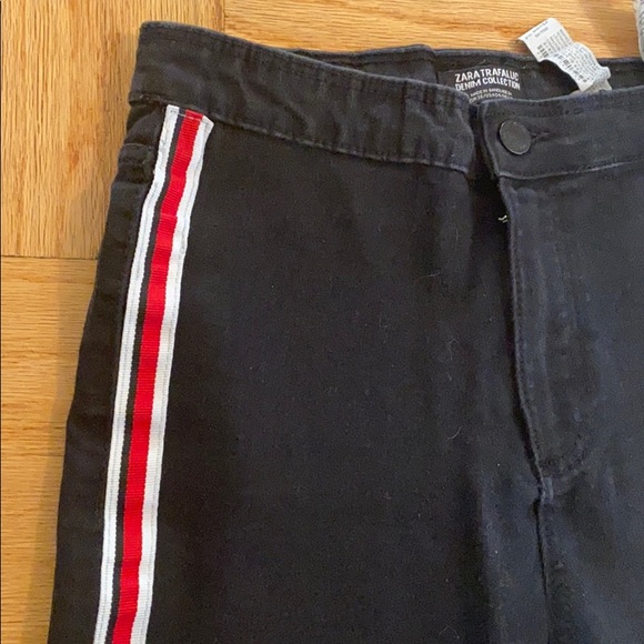 Zara High Waisted Jeans - Picture 2 of 4